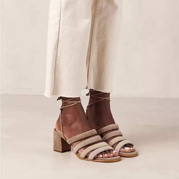 ALOHAS Suede Letizia Sandals US 8.5 / 39 EUR - Picture 4 of 6